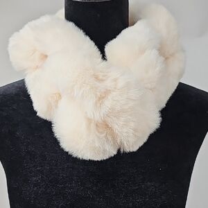 White‎ House Black Market Faux Fur Chunky Chain Link Fuzzy Scarf Coquette Glam